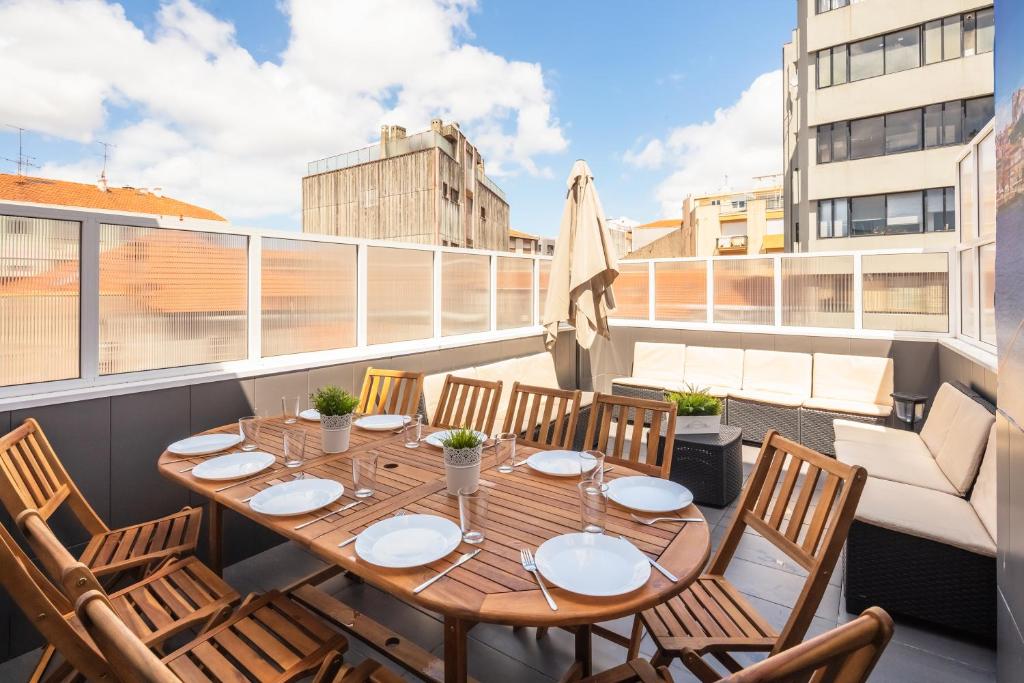 Camarinha Oporto Apartments room 1