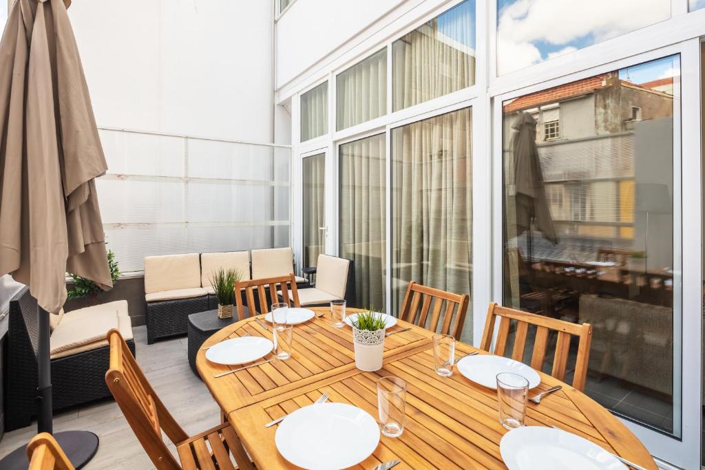 Camarinha Oporto Apartments room 6